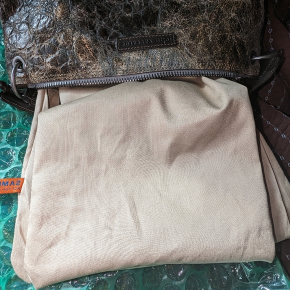 John Varvatos Collection Croc Embossed Leather Flat Messenger/ Crossbody… - Picture 9 of 15